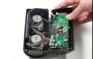 manutencao-de-caixa-de-som-jbl-niteroi